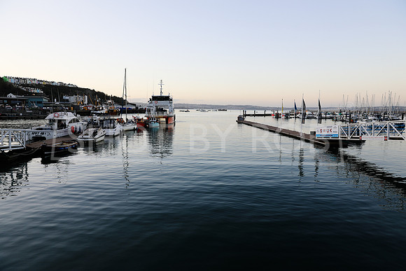 SHOT_BY_ROB-7444