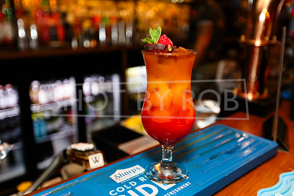 SHOT_BY_ROB-7944