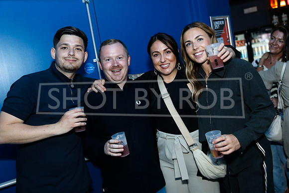 SHOT_BY_ROB-7400