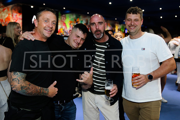 SHOT_BY_ROB-7392