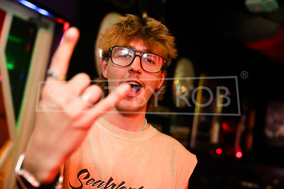 SHOT_BY_ROB-7515