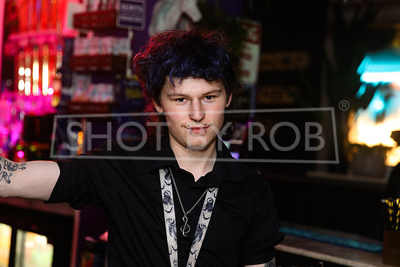 SHOT_BY_ROB-1453