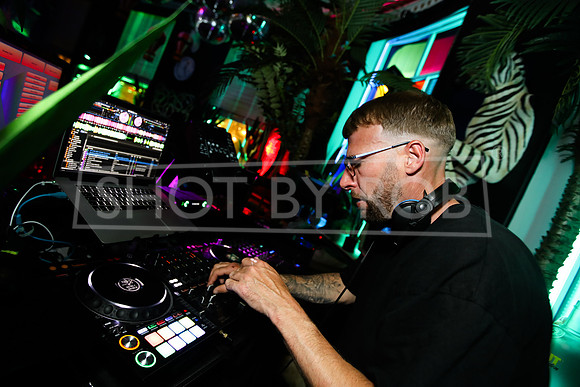 SHOT_BY_ROB-0710