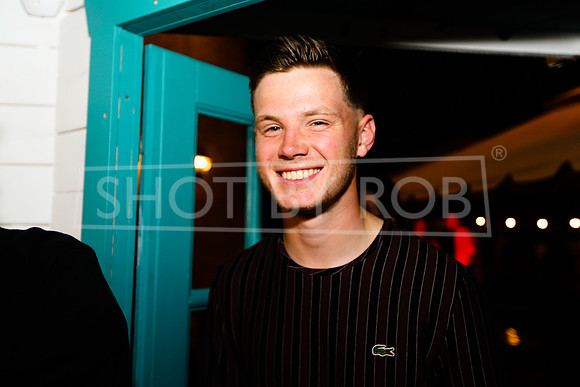 SHOT_BY_ROB-1239