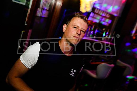 SHOT_BY_ROB-1272