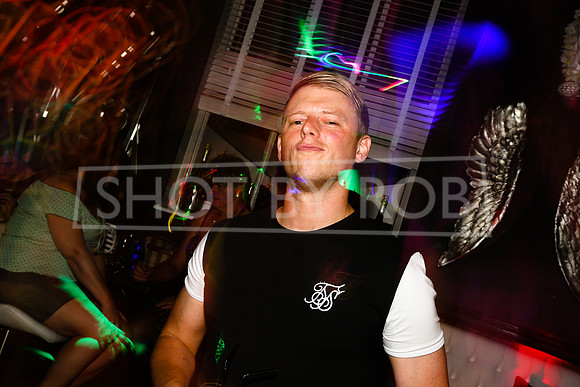 SHOT_BY_ROB-1293