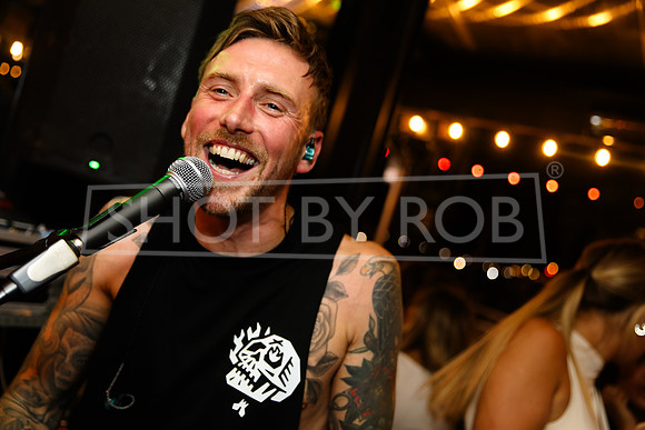 SHOT_BY_ROB-3451