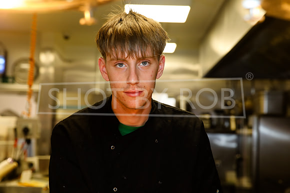 SHOT_BY_ROB-4041