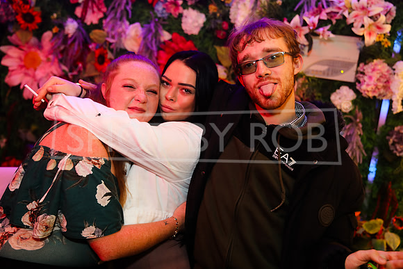 SHOT_BY_ROB-7571