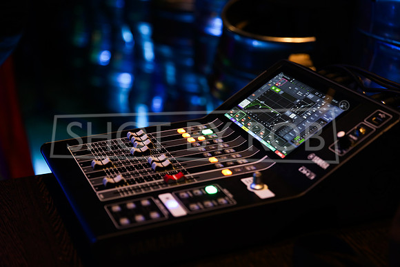 SHOT_BY_ROB-4779