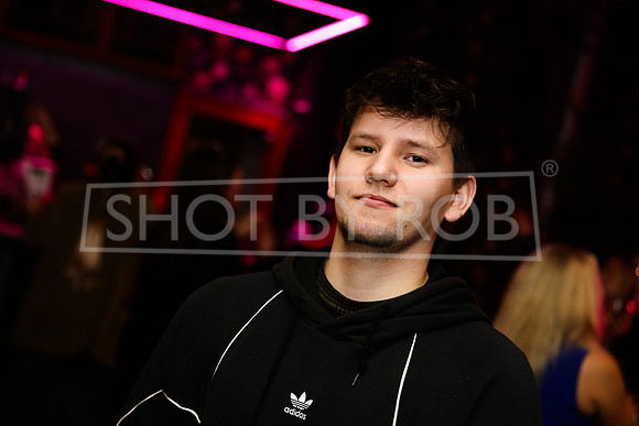 SHOT_BY_ROB-1456