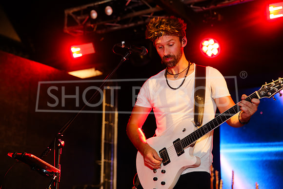 SHOT_BY_ROB-7310
