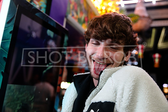 SHOT_BY_ROB-7570