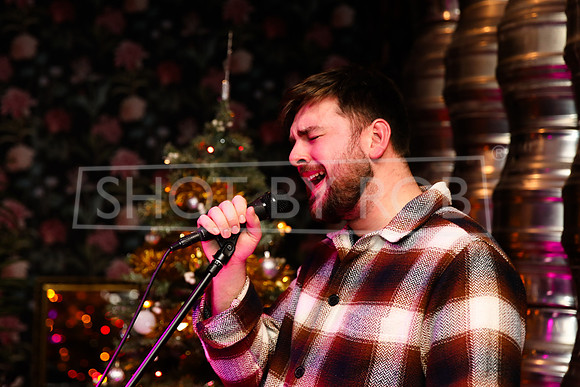 SHOT_BY_ROB-4732