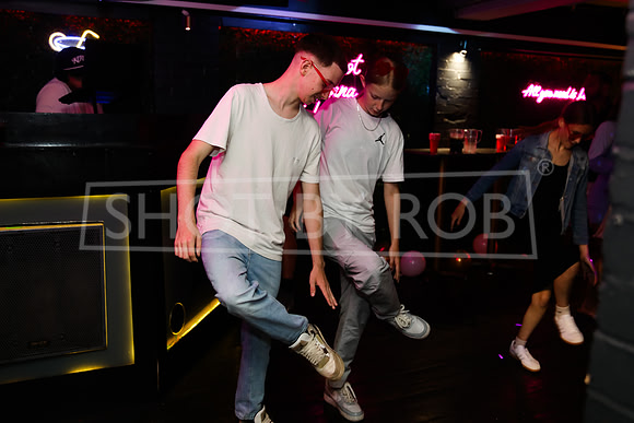 SHOT_BY_ROB-7751