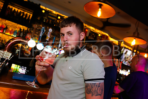SHOT_BY_ROB-4063