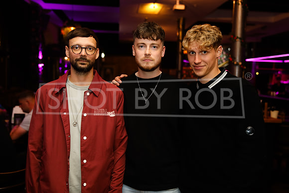 SHOT_BY_ROB-1241