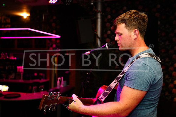 SHOT_BY_ROB-8015
