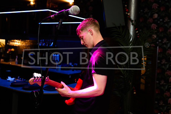 SHOT_BY_ROB-9801