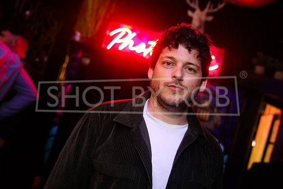 SHOT_BY_ROB-1572
