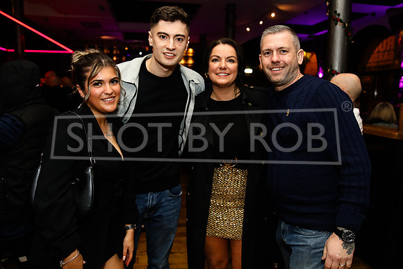 SHOT_BY_ROB-7052