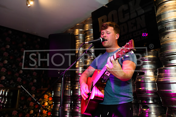 SHOT_BY_ROB-8022