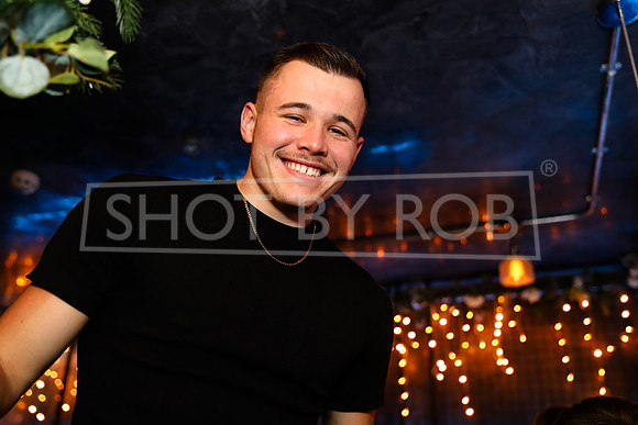SHOT_BY_ROB-1460