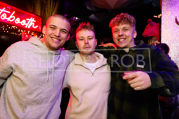 SHOT_BY_ROB-1221
