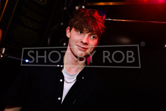 SHOT_BY_ROB-3880
