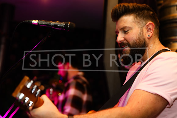 SHOT_BY_ROB-4707
