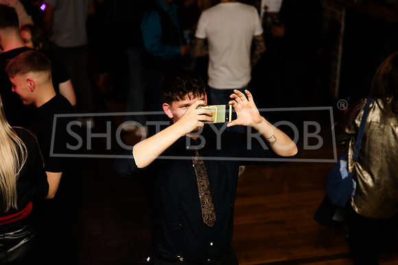 SHOT_BY_ROB-2340