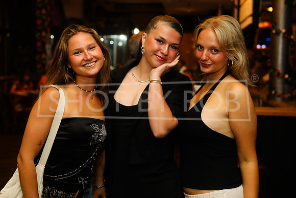 SHOT_BY_ROB-2571