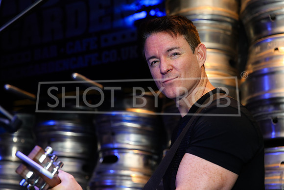 SHOT_BY_ROB-7787