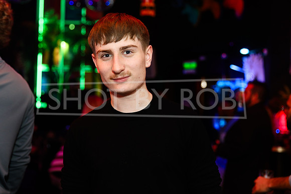 SHOT_BY_ROB-1067